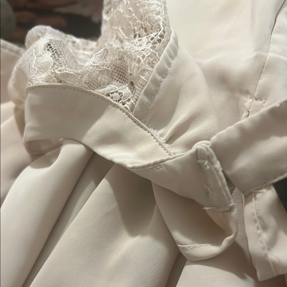 Torrid Cream Lace Trim Blouse size 3